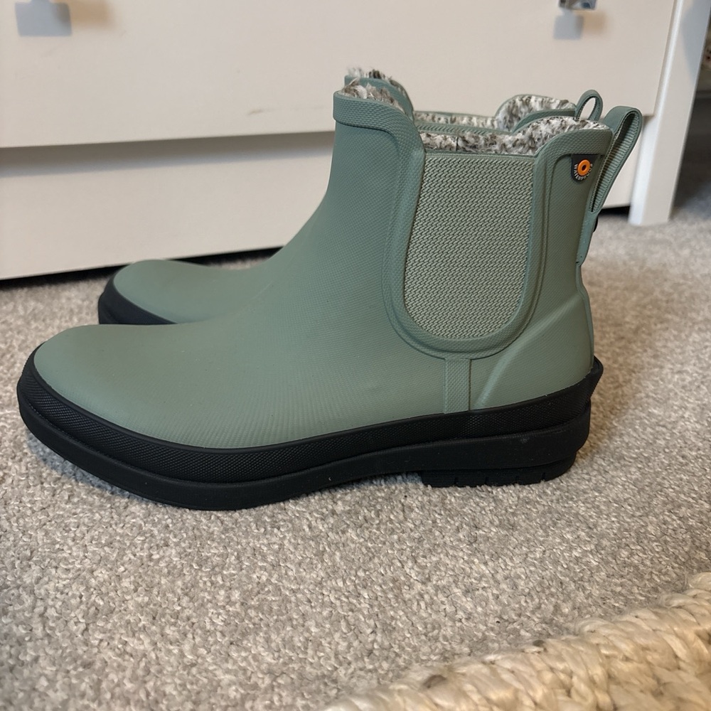 Bogs Sage Green Chelsea Rain Booties